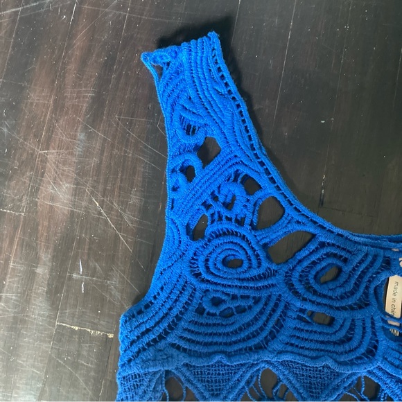 Royal blue crochet layering tank top, size small/medium - Picture 3 of 5